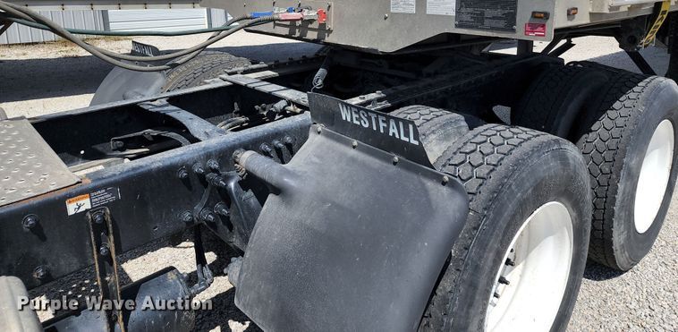 image for item KT9857 2015 Freightliner Cascadia  semi truck