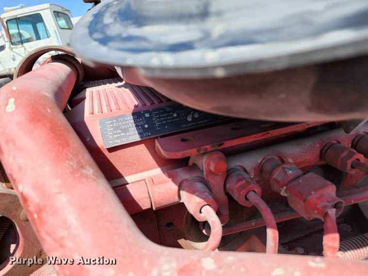 image for item KT9857 2015 Freightliner Cascadia  semi truck