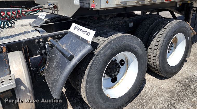 image for item KT9858 2012 Freightliner Cascadia  semi truck