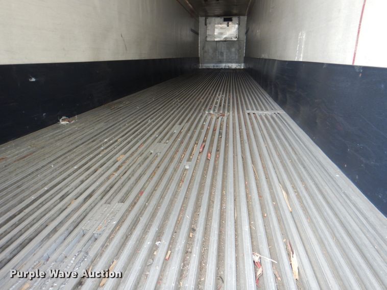 image for item KX9214 2003 Utility 3000R  refrigerated van trailer