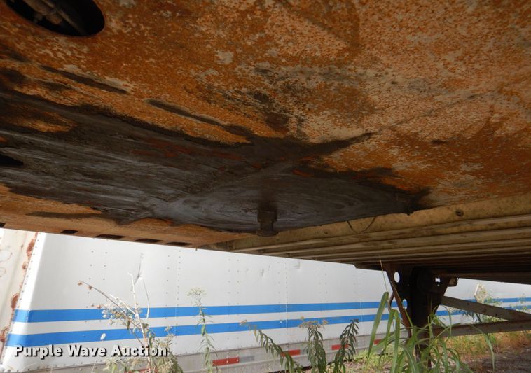 image for item KX9214 2003 Utility 3000R  refrigerated van trailer