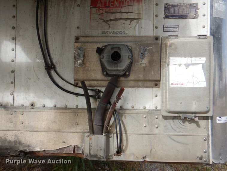 image for item KX9214 2003 Utility 3000R  refrigerated van trailer