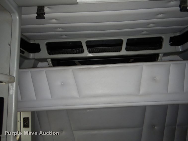 image for item LS9144 2014 Peterbilt 386  semi truck