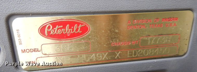 image for item LS9144 2014 Peterbilt 386  semi truck