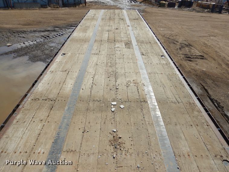 image for item MX9909 1991 Fontaine  flatbed trailer