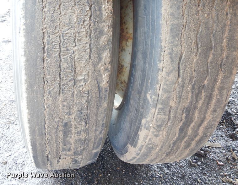 image for item MX9909 1991 Fontaine  flatbed trailer