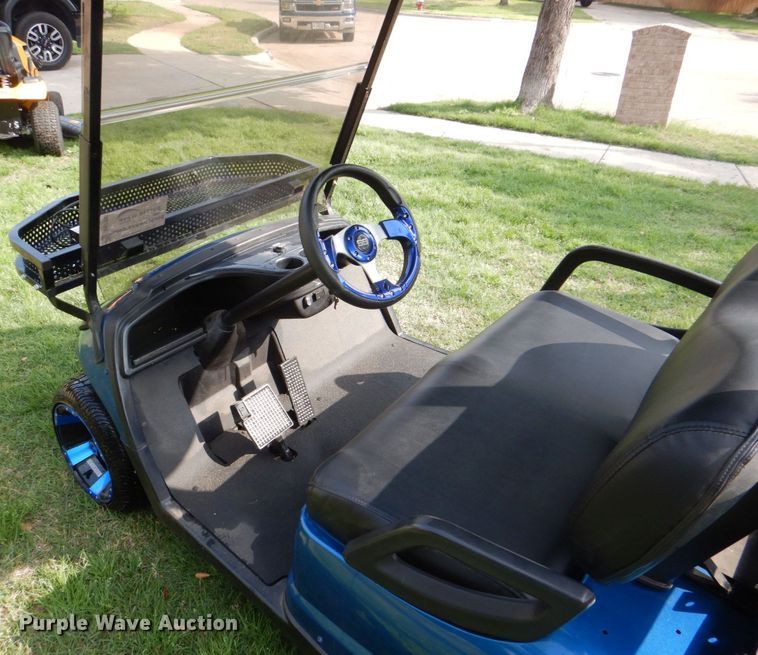 image for item DH7366 2008 Yamaha YDRE  golf cart