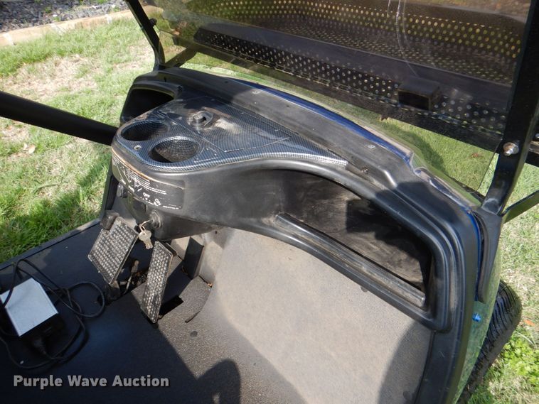 image for item DH7366 2008 Yamaha YDRE  golf cart