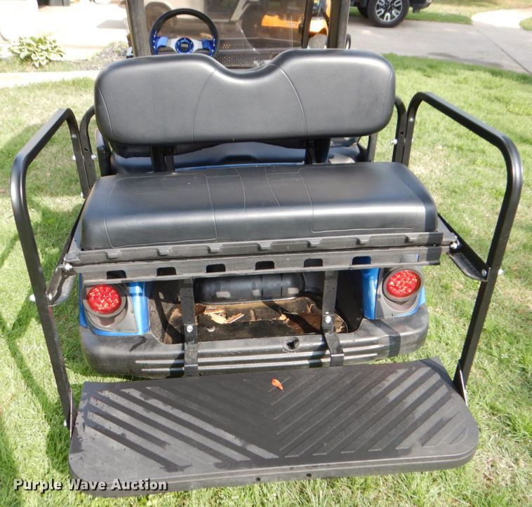 image for item DH7366 2008 Yamaha YDRE  golf cart