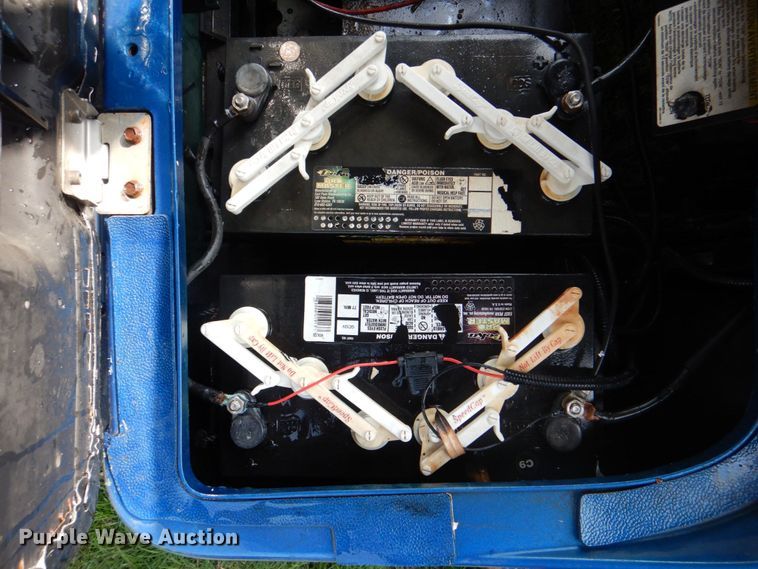 image for item DH7366 2008 Yamaha YDRE  golf cart