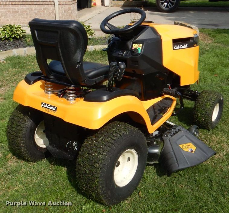 image for item DH7367 2021 Cub Cadet XT1 LT42  lawn mower