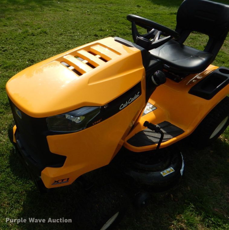 image for item DH7367 2021 Cub Cadet XT1 LT42  lawn mower