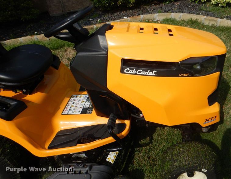 image for item DH7367 2021 Cub Cadet XT1 LT42  lawn mower