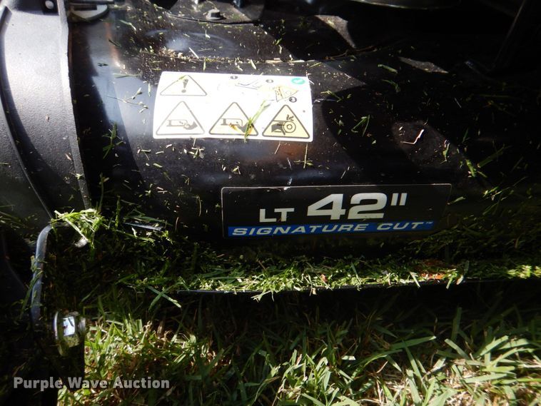 image for item DH7367 2021 Cub Cadet XT1 LT42  lawn mower