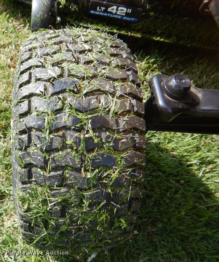 image for item DH7367 2021 Cub Cadet XT1 LT42  lawn mower