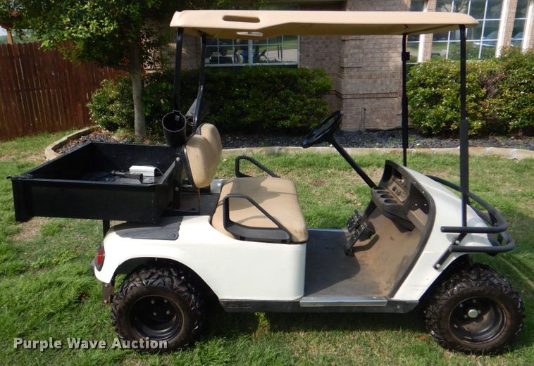 image for item DH7368 2013 EZ GO Textron  golf cart