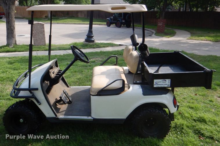 image for item DH7368 2013 EZ GO Textron  golf cart