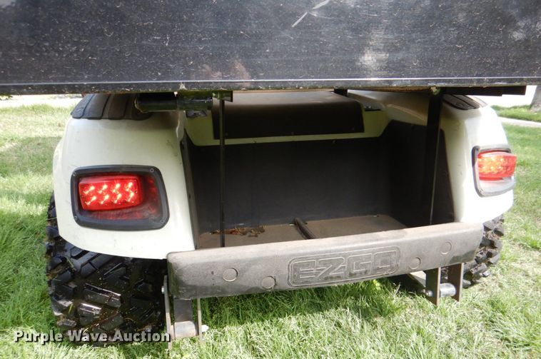 image for item DH7368 2013 EZ GO Textron  golf cart