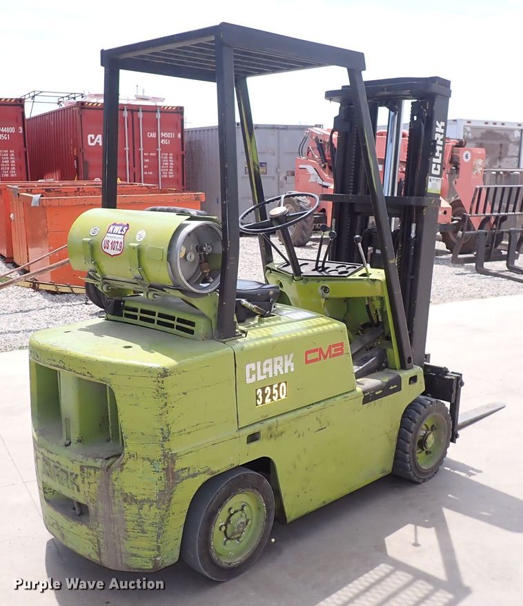 image for item DI1944 Clark C500-50  forklift