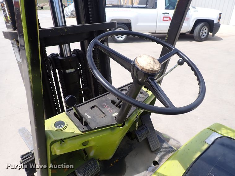 image for item DI1944 Clark C500-50  forklift
