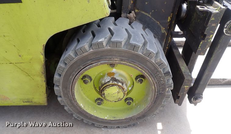 image for item DI1944 Clark C500-50  forklift