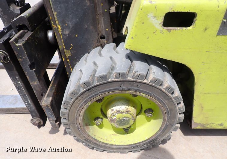 image for item DI1944 Clark C500-50  forklift