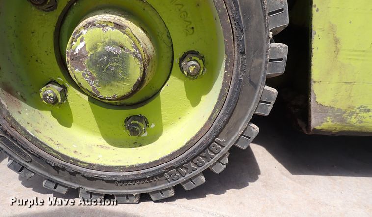 image for item DI1944 Clark C500-50  forklift