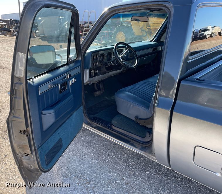 image for item DJ5024 1984 Chevrolet C10  pickup truck