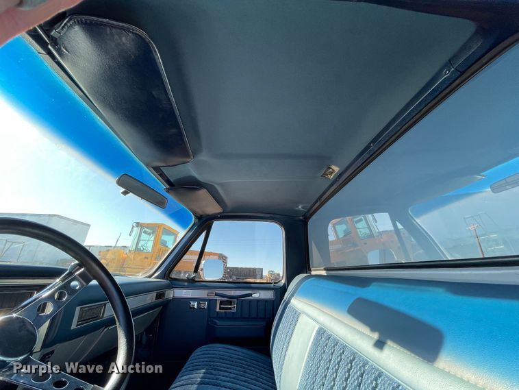 image for item DJ5024 1984 Chevrolet C10  pickup truck