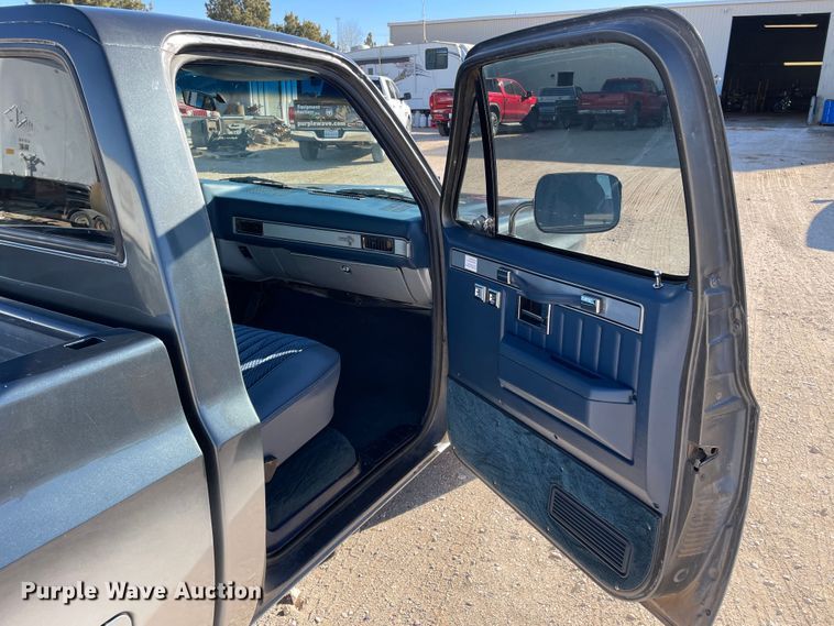 image for item DJ5024 1984 Chevrolet C10  pickup truck