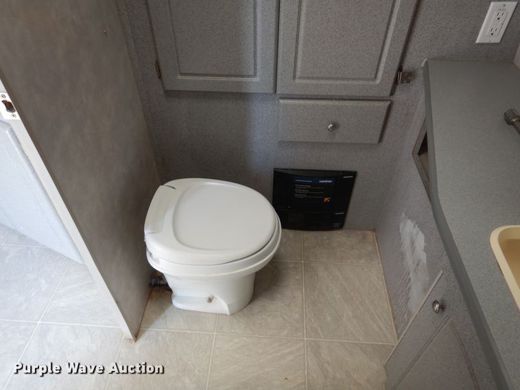 image for item DK0796 2008 Rage'n  camper