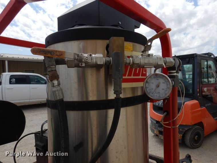 image for item DK0806 2012 R&D  pressure washer trailer