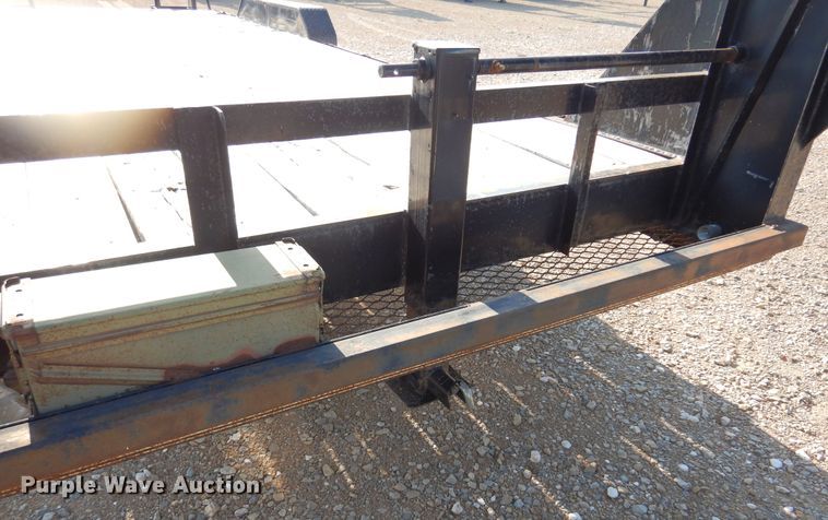 image for item DK0870 2013 Top Hat  equipment trailer