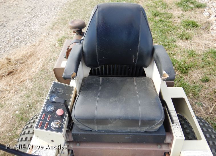 image for item DK0893 Grasshopper 9572S  ZTR lawn mower