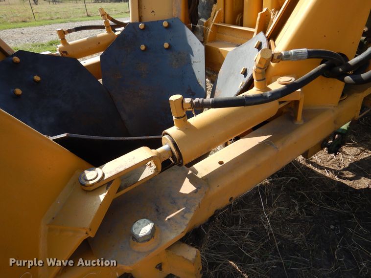 image for item DK0895 Vermeer tree spade