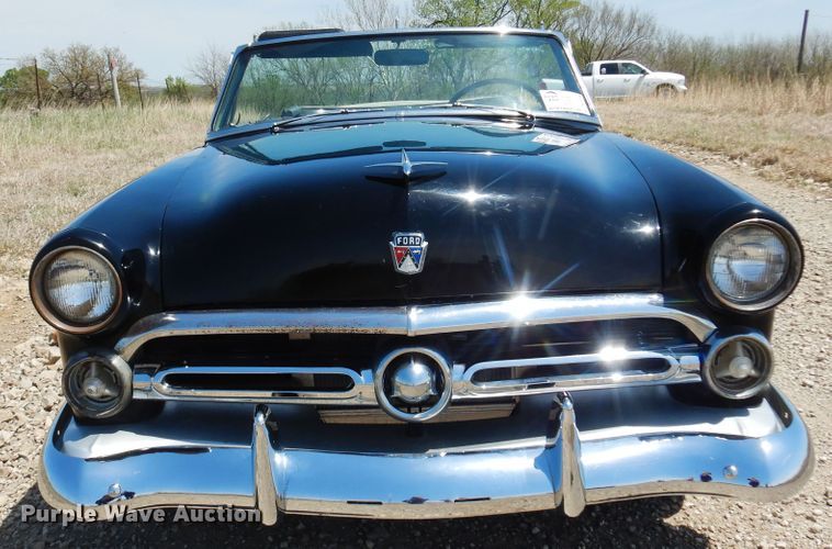 image for item DK0896 1952 Ford Sunliner  convertible