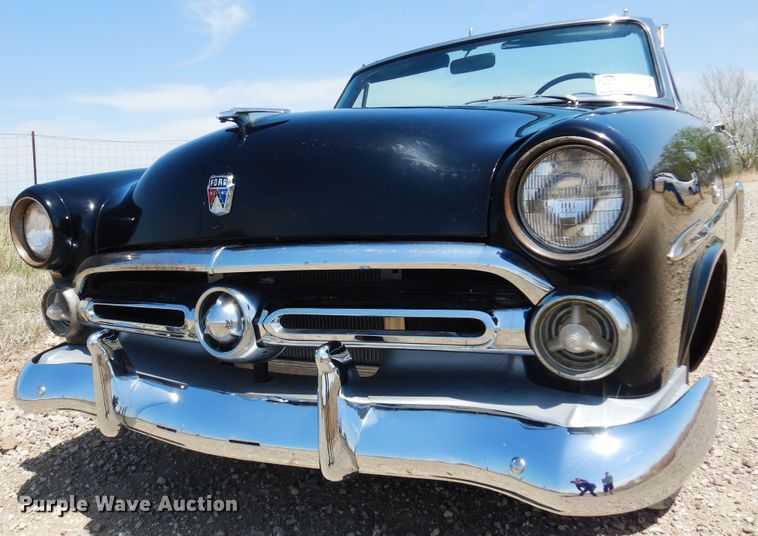 image for item DK0896 1952 Ford Sunliner  convertible