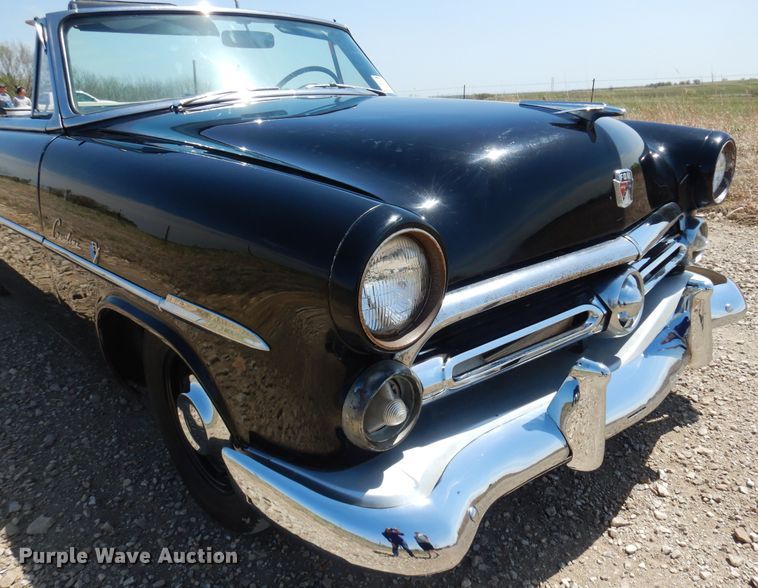 image for item DK0896 1952 Ford Sunliner  convertible