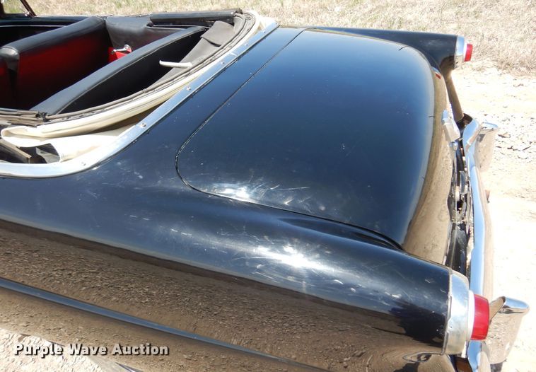 image for item DK0896 1952 Ford Sunliner  convertible