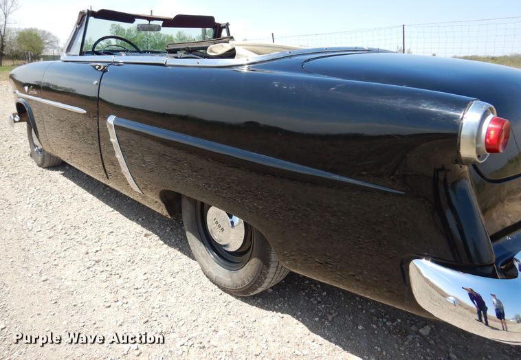 image for item DK0896 1952 Ford Sunliner  convertible