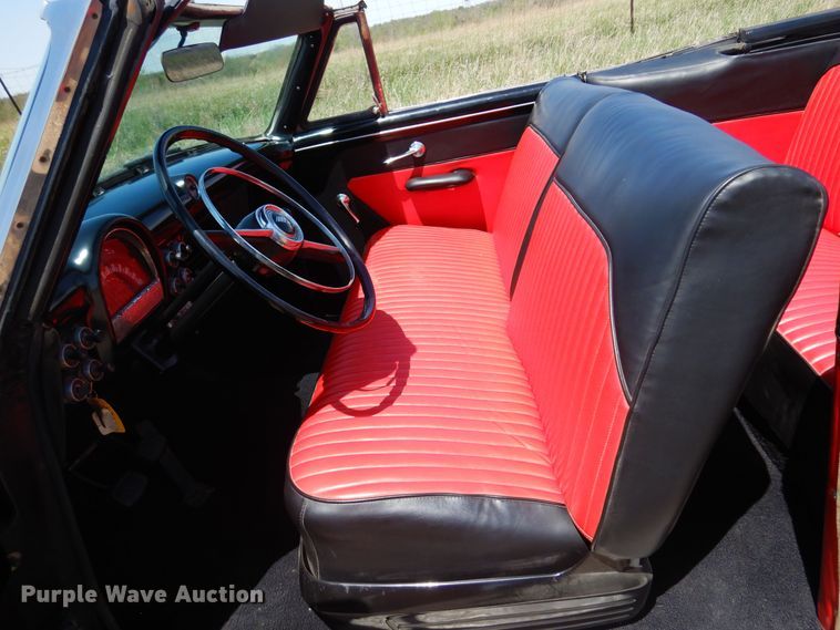 image for item DK0896 1952 Ford Sunliner  convertible