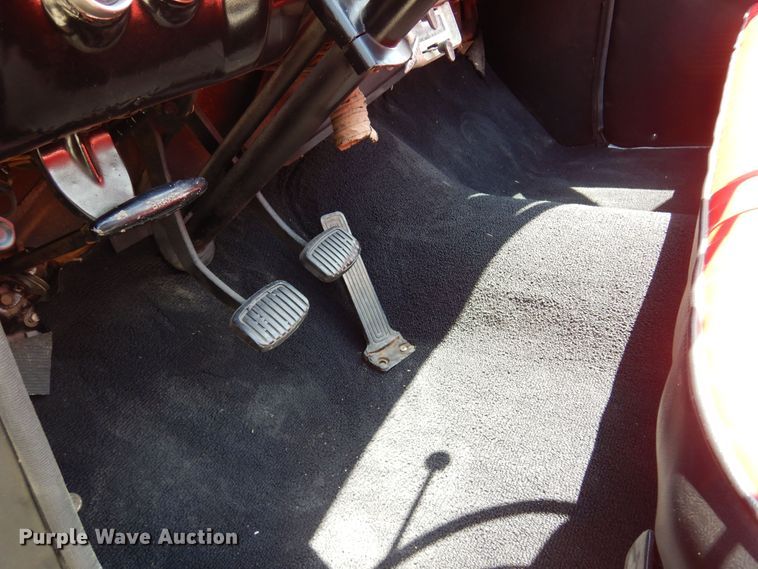 image for item DK0896 1952 Ford Sunliner  convertible