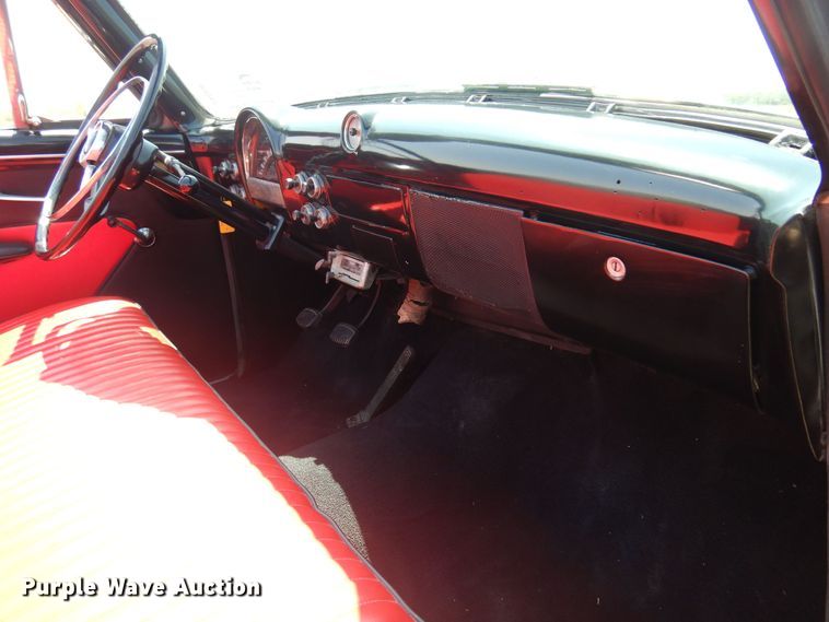 image for item DK0896 1952 Ford Sunliner  convertible