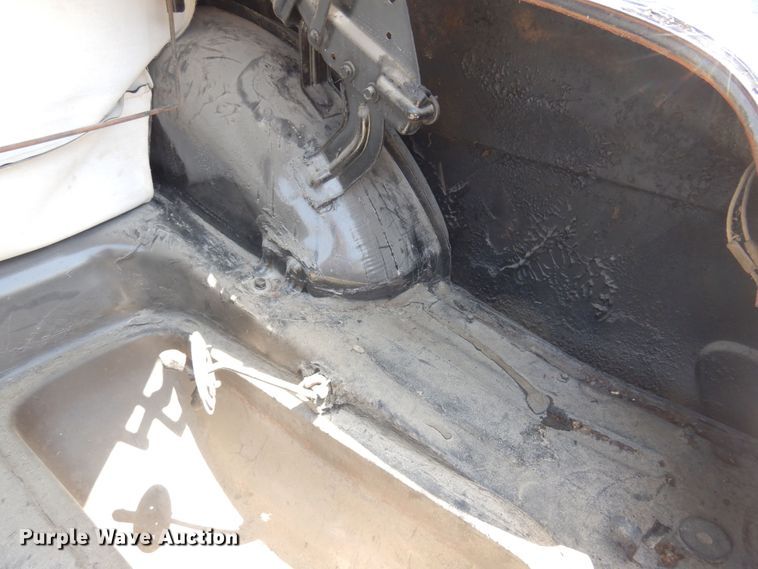 image for item DK0896 1952 Ford Sunliner  convertible