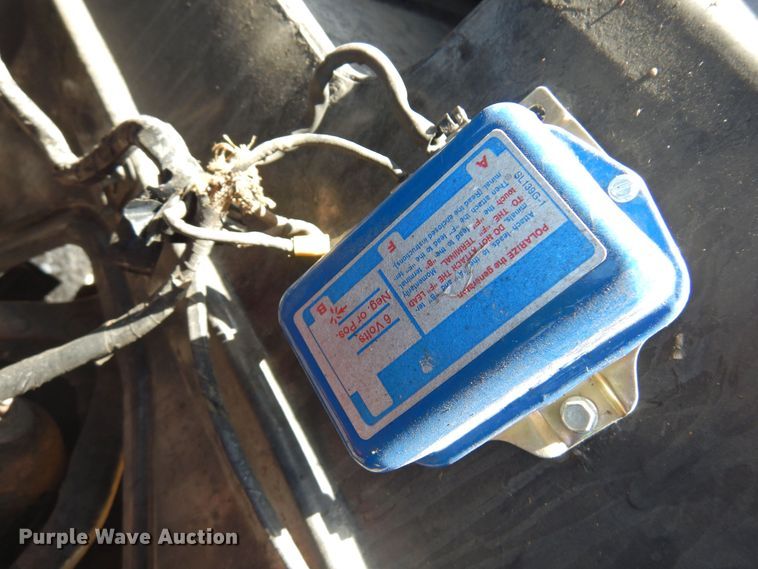 image for item DK0896 1952 Ford Sunliner  convertible