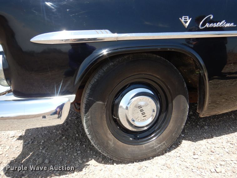 image for item DK0896 1952 Ford Sunliner  convertible