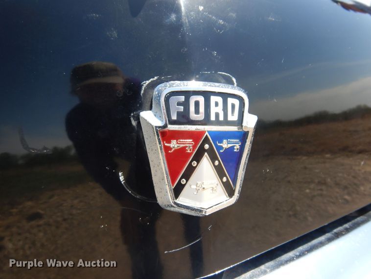 image for item DK0896 1952 Ford Sunliner  convertible