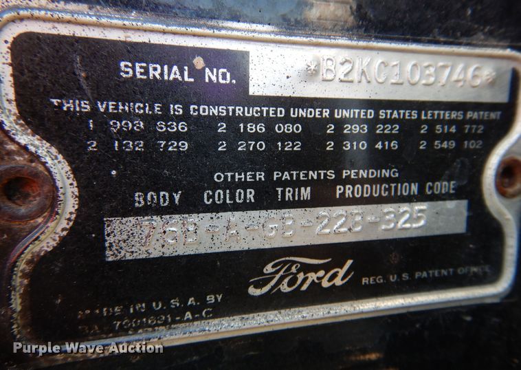 image for item DK0896 1952 Ford Sunliner  convertible