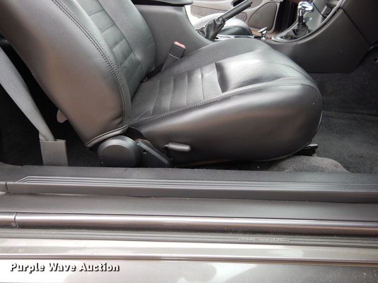 image for item DK8275 2003 Ford Mustang GT  convertible