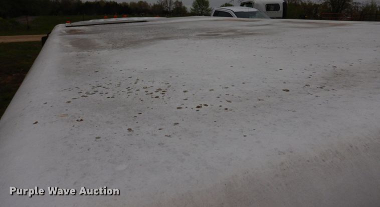 image for item DM7324 2010 Isuzu NRR  refrigerated delivery truck